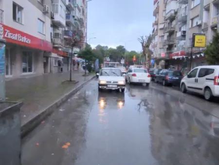 Kahramanlar Akıncılar 40 M2 Rental Shop On The Street