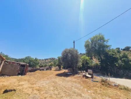 1000M2 Zoned Land In Seferihisar Ulamış