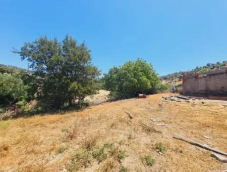 1000M2 Zoned Land In Seferihisar Ulamış