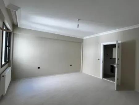 4 In 1 New Duplex Apartment With Terrace And En-Suite Bathroom In The City Center