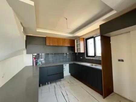 4 2 Nature View Villa For Sale In Güzelçiftlik Complex In Renovation Zero Condition