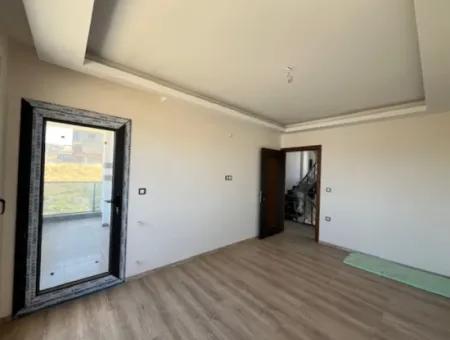 4 2 Nature View Villa For Sale In Güzelçiftlik Complex In Renovation Zero Condition