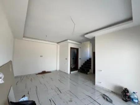 4 2 Nature View Villa For Sale In Güzelçiftlik Complex In Renovation Zero Condition