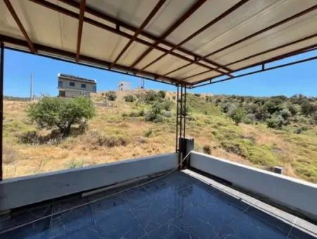 4 2 Nature View Villa For Sale In Güzelçiftlik Complex In Renovation Zero Condition