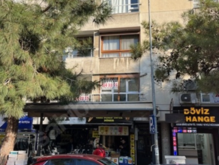 Apartment For Sale On Alsancak Aliçetinkaya Boulevard, Opposite Alsancak State Hospital