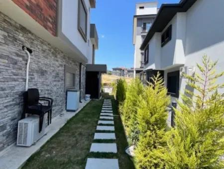 4 In 1 Villa With Garden With Zero Terrace In Çolakibrahim