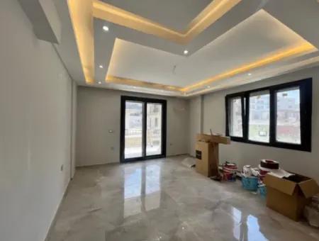 3 In 1 Brand New Villa With Closed Kitchen In Seferihisar Center