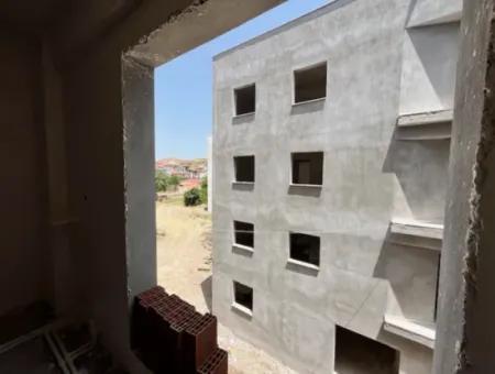 1 1, 55M2 Bargain Apartment In Seferihisar Center