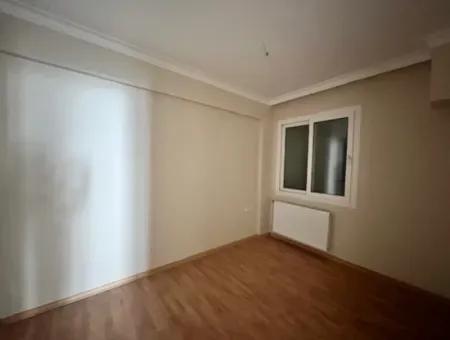 Near Seferihisar Courthouse, Corner Location, 175M2, Apartment For Sale With Closed Kitchen