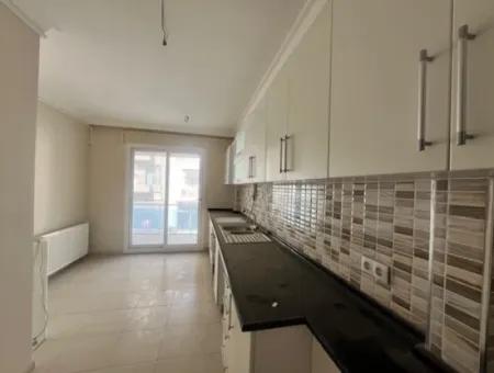 Near Seferihisar Courthouse, Corner Location, 175M2, Apartment For Sale With Closed Kitchen