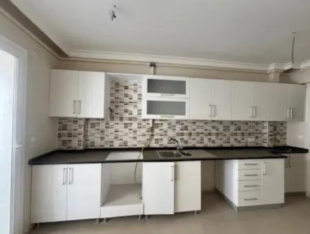 Near Seferihisar Courthouse, Corner Location, 175M2, Apartment For Sale With Closed Kitchen