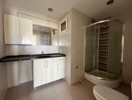 Near Seferihisar Courthouse, Corner Location, 175M2, Apartment For Sale With Closed Kitchen