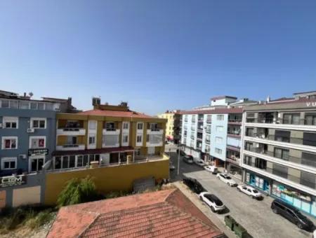 Near Seferihisar Courthouse, Corner Location, Duplex, 280M2, Apartment For Sale With Closed Kitchen