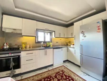 Seferihisar Doğanbeyde 3 1, Villa For Sale With Garden