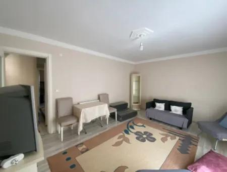 Apartment For Sale In Seferihisar Camikebir Neighborhood, 2 Rooms 1 Living Room, Closed Kitchen