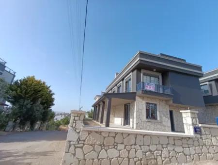 450M 3 1, 160M2 Kelepir New Villa To The Sea In Seferihisar Elmastaş