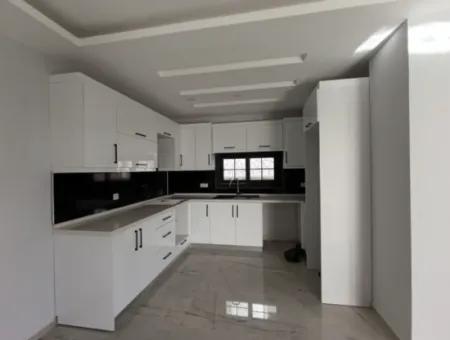 3 In 1, 160M2 450M2 To The Sea, Corner Parcel Villa In Seferihisar Elmastaş