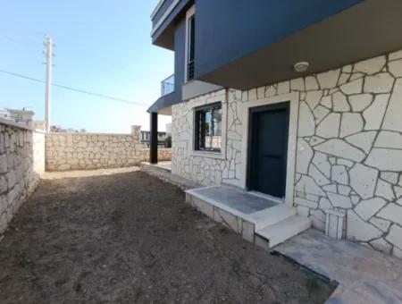 3 In 1, Zero Bargain Detached Villa In Elmastaş, Seferihisar