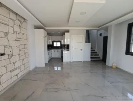 3 In 1, Zero Bargain Detached Villa In Elmastaş, Seferihisar