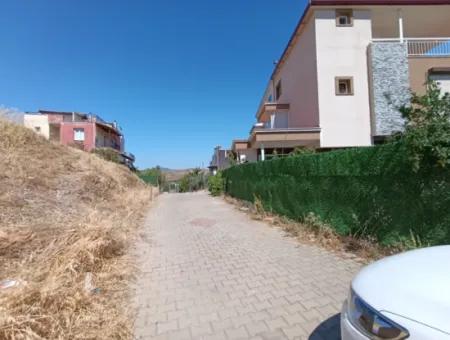 Seferihisar Çevrekent Complex Villa Zoned Bargain Land For Sale