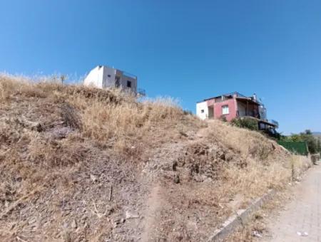 Seferihisar Çevrekent Complex Villa Zoned Bargain Land For Sale