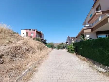 Seferihisar Çevrekent Complex Villa Zoned Bargain Land For Sale