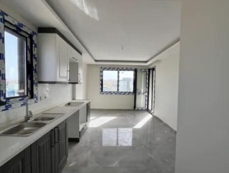 Luxury And Comfortable Life In The Gözsüzler Region: 2 1 Discrete Layout Apartment