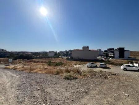 Investment Opportunity In Seferihisar Çolakibrahim: Land With High Profit Potential!