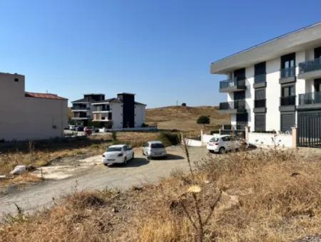 Investment Opportunity In Seferihisar Çolakibrahim: Land With High Profit Potential!