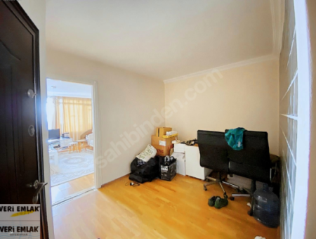 Flat For Sale On Alsancak Talatpaşa Boulevard, In The Location Of Talatpaşa Migros And Vakıfbank