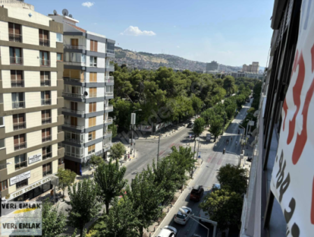 Flat For Sale On Alsancak Poet Eşref Boulevard With Fair View