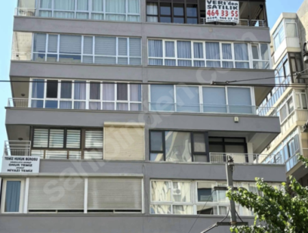 Flat For Sale On Alsancak Poet Eşref Boulevard With Fair View