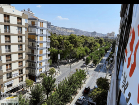 Flat For Sale On Alsancak Poet Eşref Boulevard With Fair View