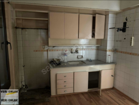 Flat For Sale On Alsancak Poet Eşref Boulevard With Fair View