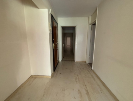 Alsancak Fair Front Open Renovated Apartment For Rent