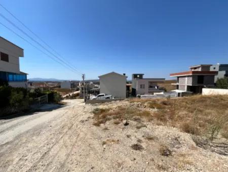 Two Villas Can Be Built! Land For Sale In Seferihisar Tepecik Mahallesi Akarca Region