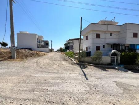 Two Villas Can Be Built! Land For Sale In Seferihisar Tepecik Mahallesi Akarca Region