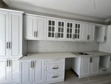 3 1 Closed Kitchen Zero Apartment For Rent In Seferihisar Camikebir Neighborhood