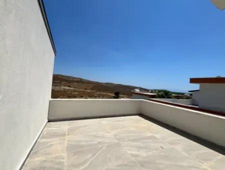 Luxury Villa In Seferihisar Haritacılar - Close To The Sea, Architectural Wonder