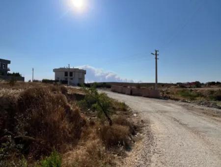 Corner Parcel Land For Sale In Seferihisar Akarca, Within Walking Distance Of The Blue Flag Beach!