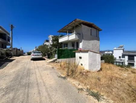 Land In Tepecik Neighborhood In Akarca Region At A Bargain Price!