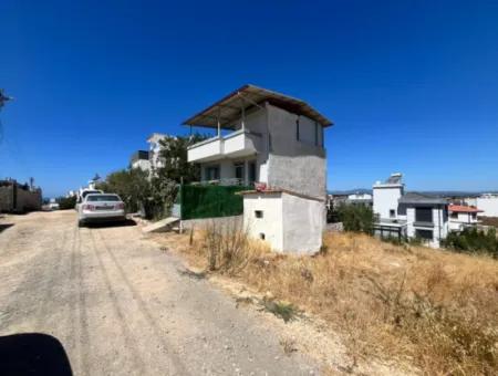 Land In Tepecik Neighborhood In Akarca Region At A Bargain Price!