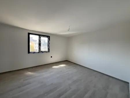 Investment Opportunity In Gözsüzler: Modern Apartment For Sale With Corner Location And Terrace