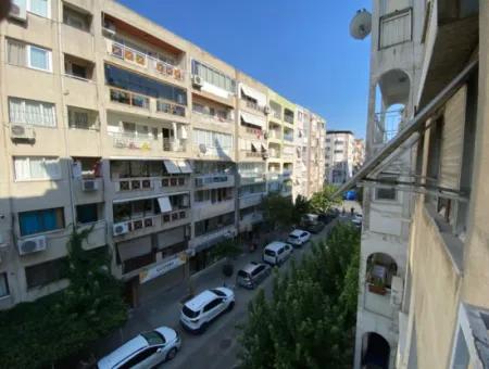 3 Rooms 1 Living Room Apartment For Sale Near The Republic Fair Gate In Alsancak Kahramanlar