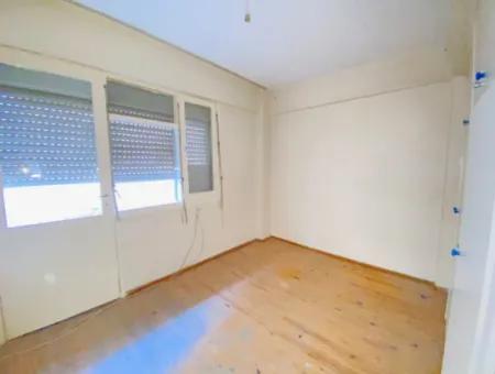 3 Rooms 1 Living Room Apartment For Sale Near The Republic Fair Gate In Alsancak Kahramanlar