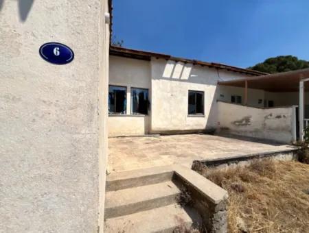 Ready For Renovation! Private Cottage For Sale In Dogankent Complex 