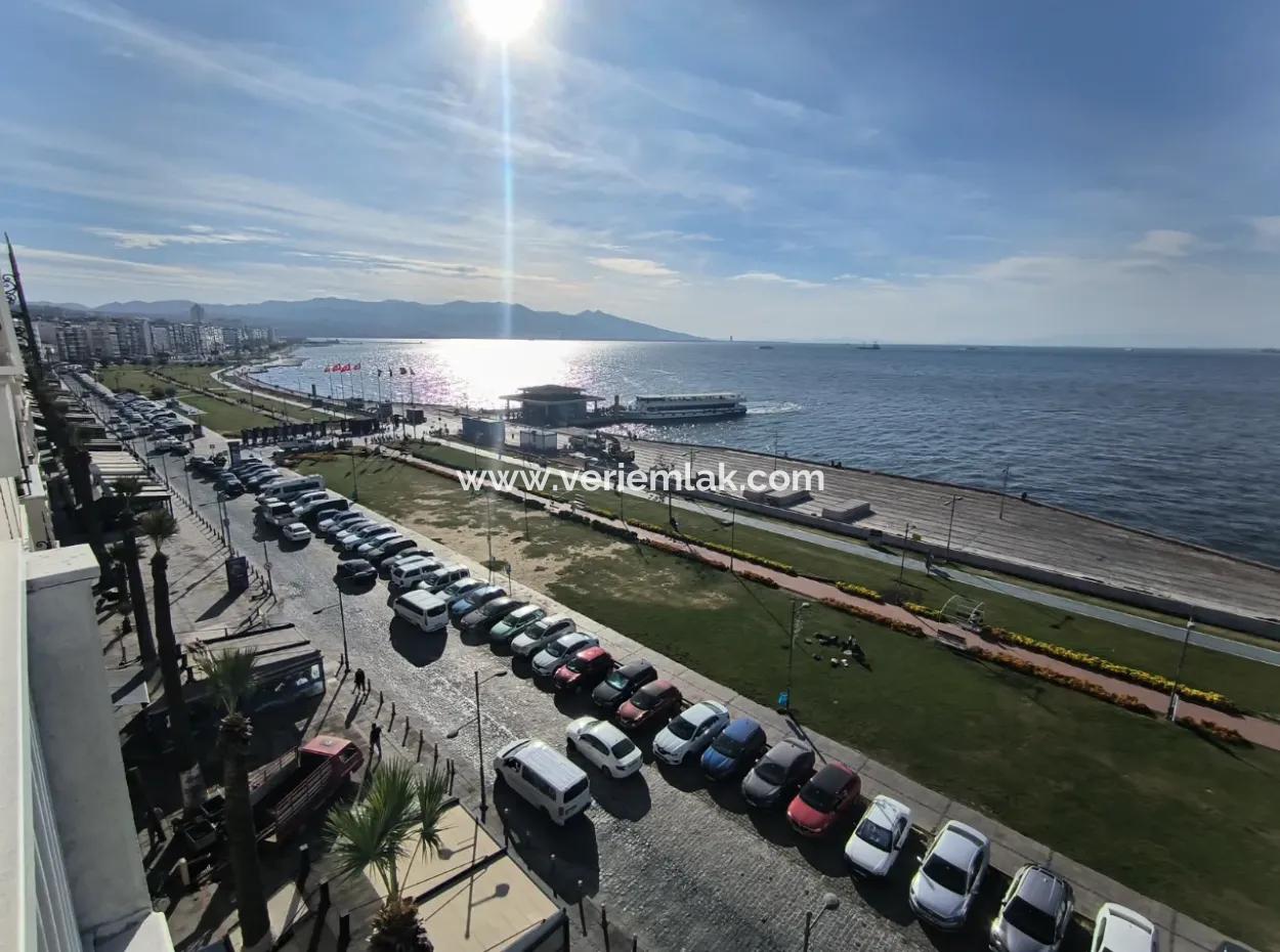 1.Kordon'da Alsancak Vapur İskelesi Karşısında 3+1  160M2 Kiralık Daire