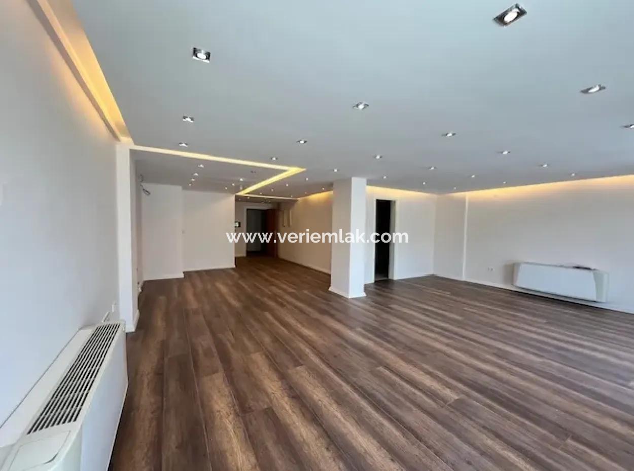 Seferihisar Merkez'de 90M2, Açık Alanlı ,Teraslı, Sıfır Akıllı Ev