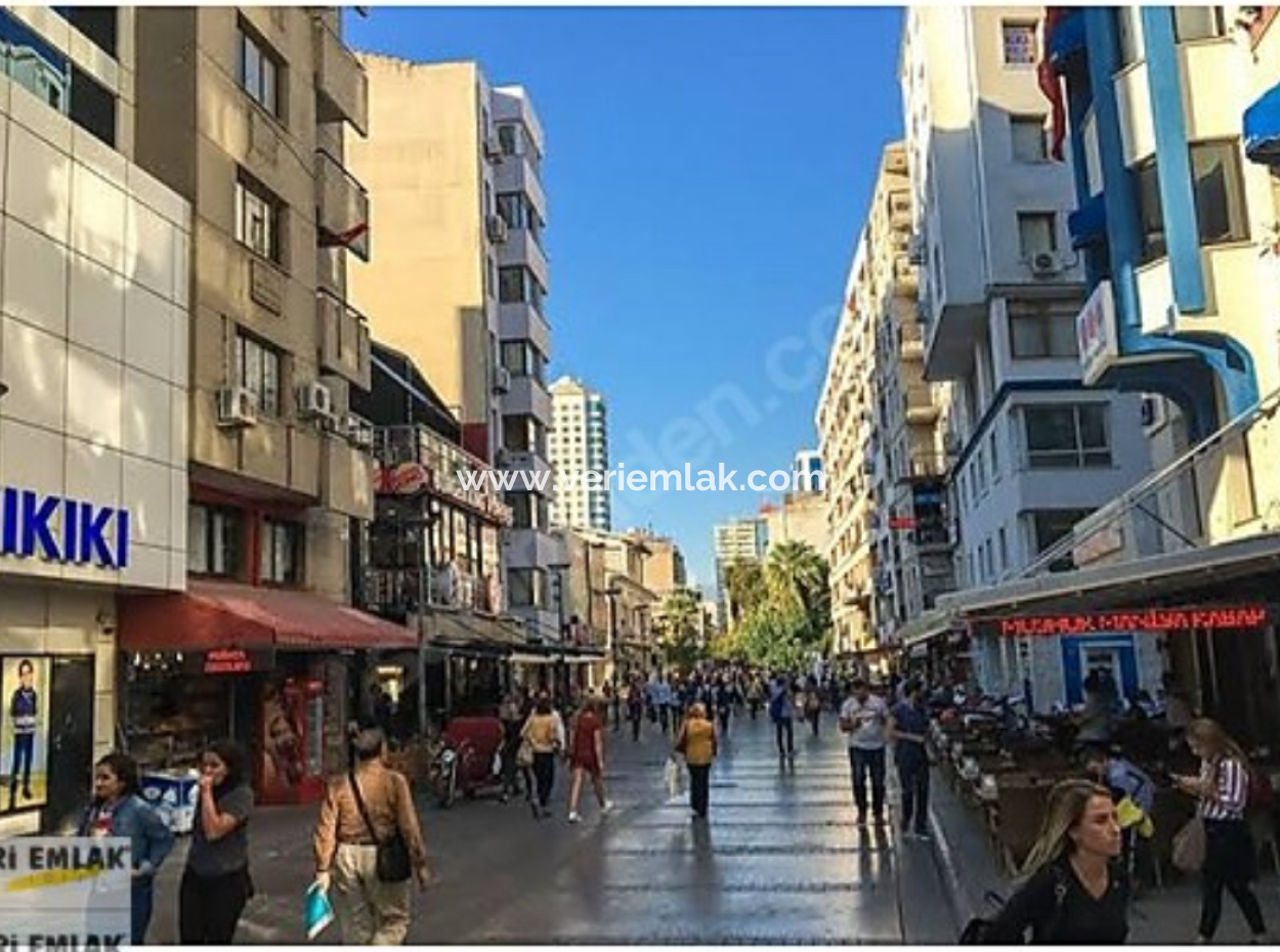 Alsancak Kıbrıs Şehitleri Caddesi Girişinde Komple Satılık Bina