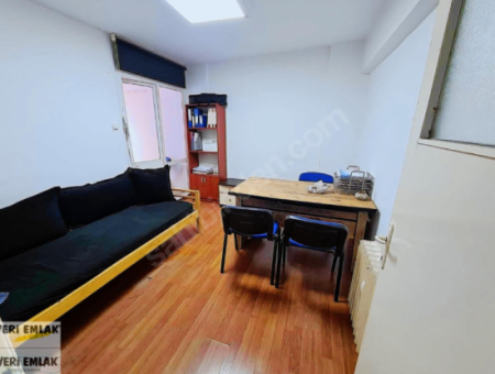 Alsancak Kıbrıs Şehitleri Caddesi Üzerinde Kiralık Büro / Ofis